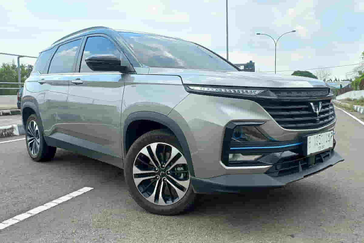 spesifikasi wuling almaz hybrid?