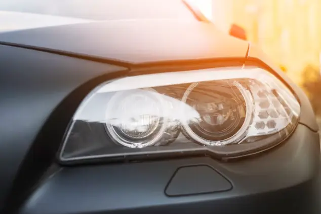 cara membersihkan lampu mobil yang menguning