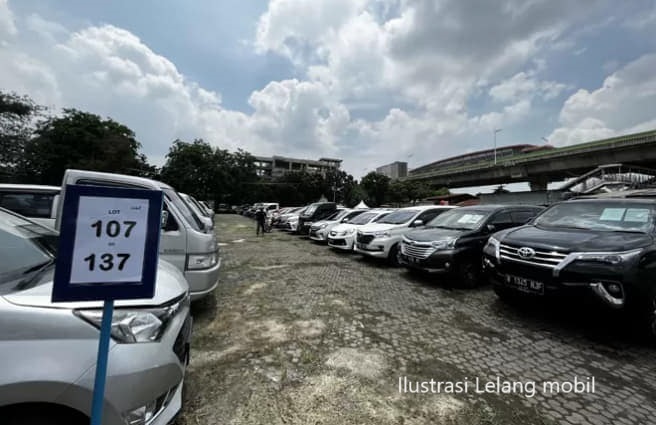 lelang mobil hiace