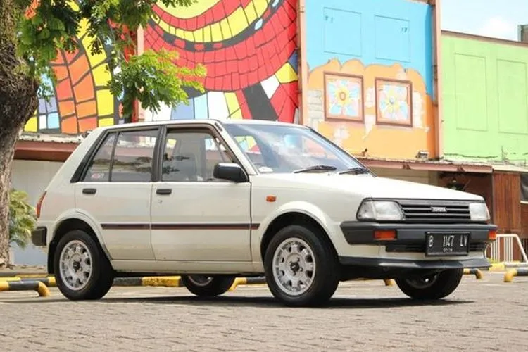 kelebihan dan kekurangan toyota starlet