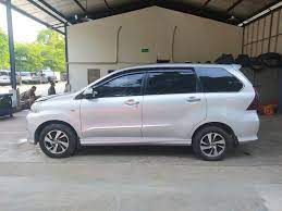 toyota avanza veloz