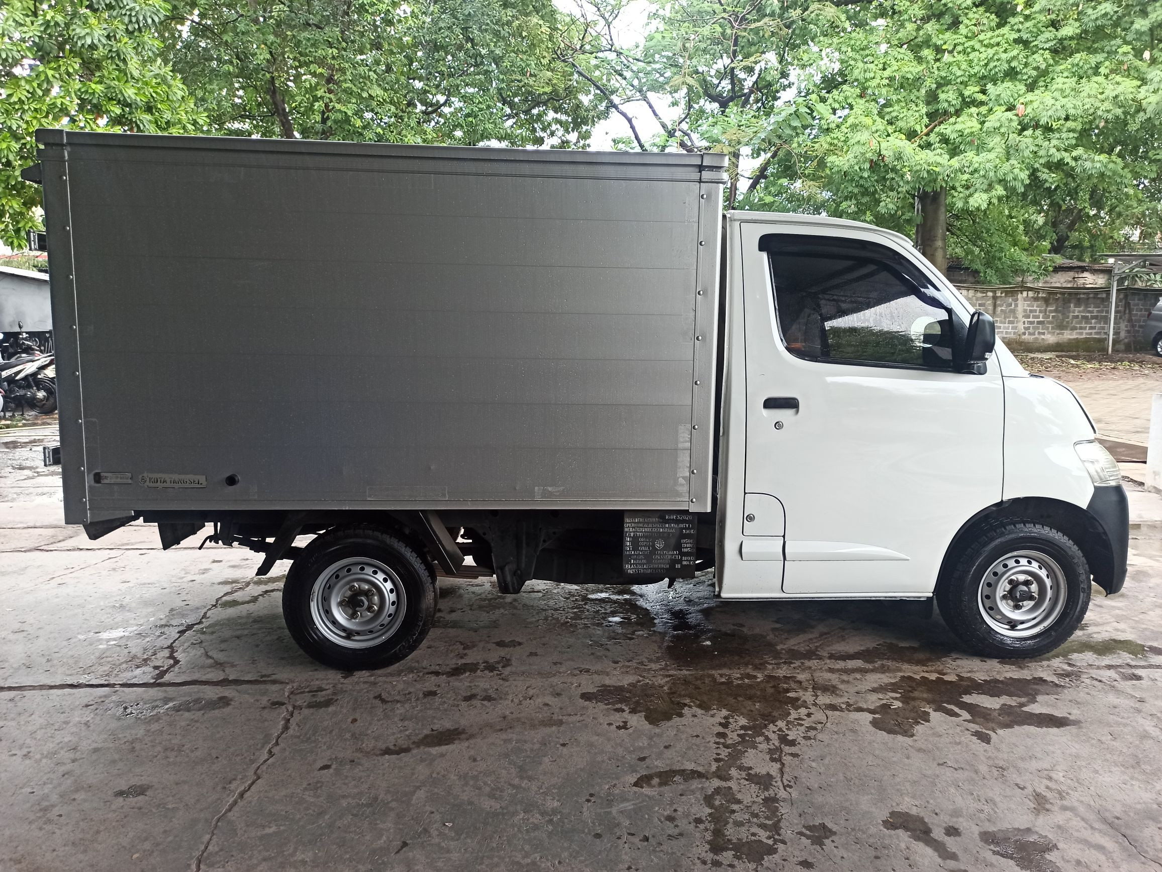 Lelang DAIHATSU GRAN MAX BOX harga Rp. 71.000.000 AUKSI